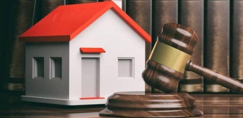 Στο «σφυρί» κύριες κατοικίες – Ανοίγει τον φάκελο των εκποιήσεων η Βουλή