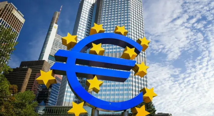 ΕΚΤ: Με δεύτερη παύση «αποχαιρετά» το 2023 -Αναθεωρεί προς τα κάτω τον πληθωρισμό