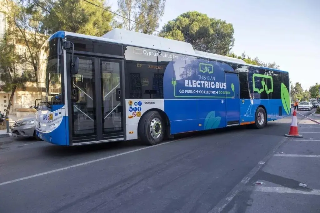 36,000 επιβάτες μετακινούνται καθημερινά με τις δημόσιες μεταφορές