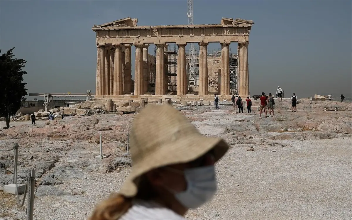 Bloomberg: Η Ελλάδα ανάμεσα στις χειρότερες χώρες να ζεις εν μέσω πανδημίας