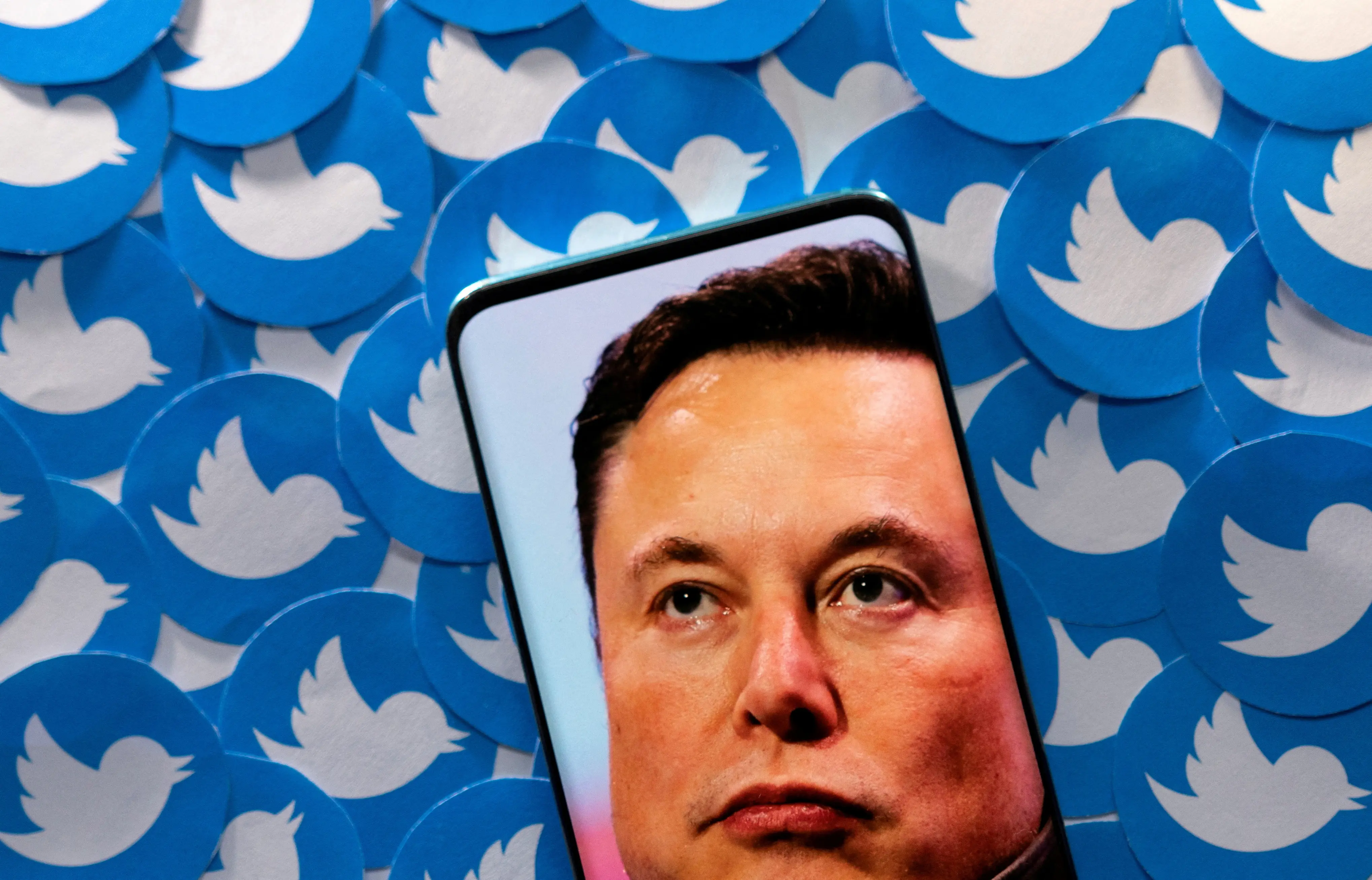 Ίλον Μασκ: Σε αναζήτηση CEO για το Twitter