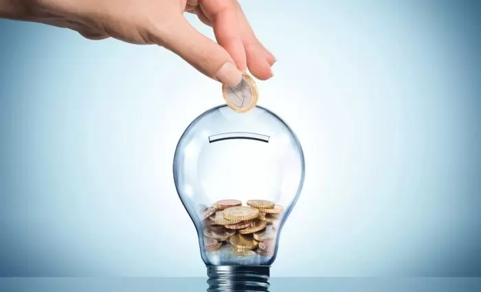 «Λογικός λογαριασμός ρεύματος €80 - €100»: 3 παράγοντες εξοικονόμησης έως 60%