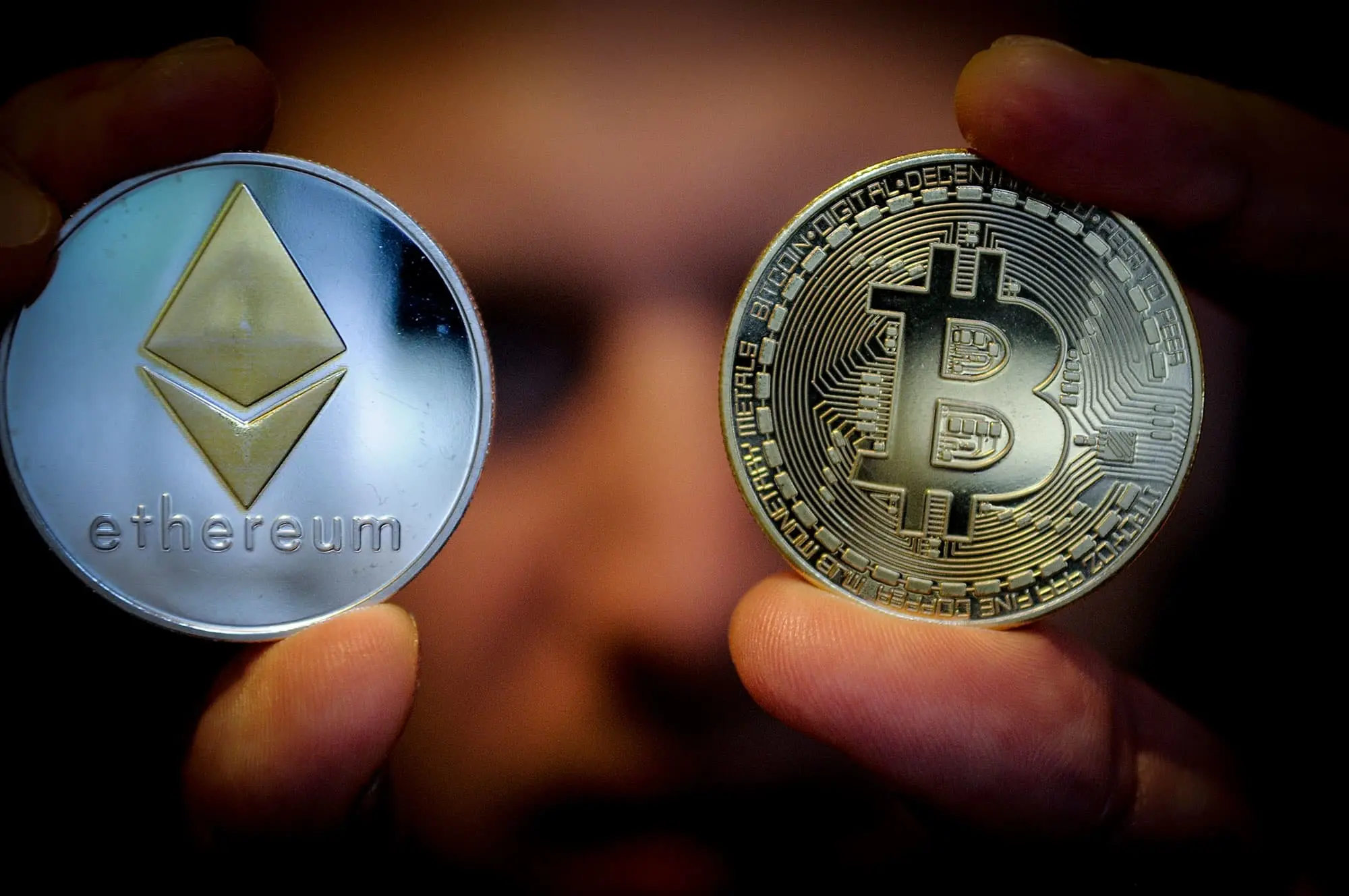 Bitcoin & Ethereum σε νέα ιστορικά ρεκόρ - Οι θεσμικοί παίζουν δυνατά το παιχνίδι