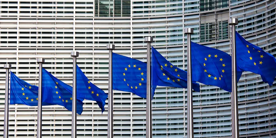 Επανεξετάζουν την οικονομική διακυβέρνηση της Ευρωπαϊκής Ένωσης