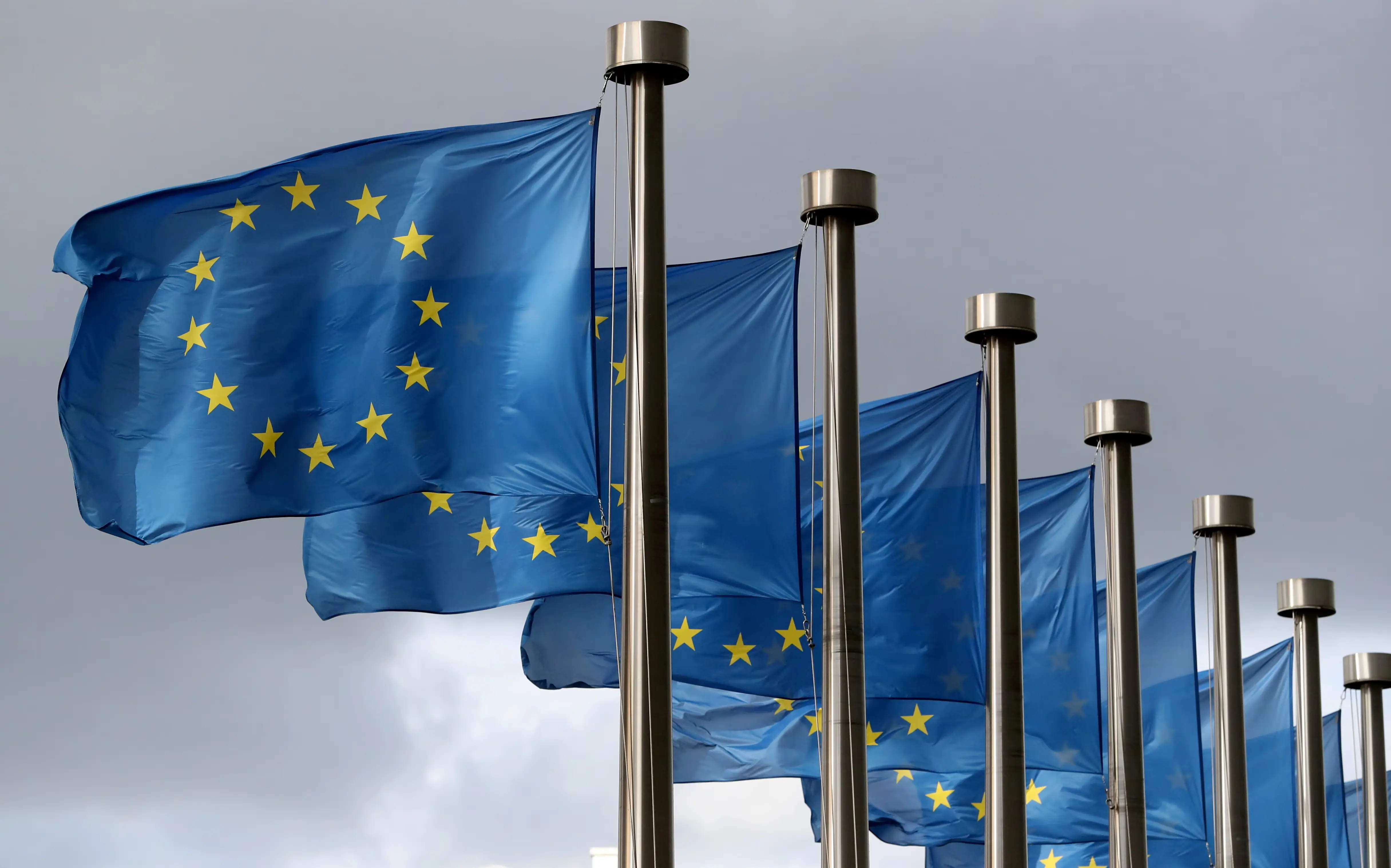 Η ΕΕ αναζητά εμπορικά deals στην Ασία ενόψει δασμών Τραμπ