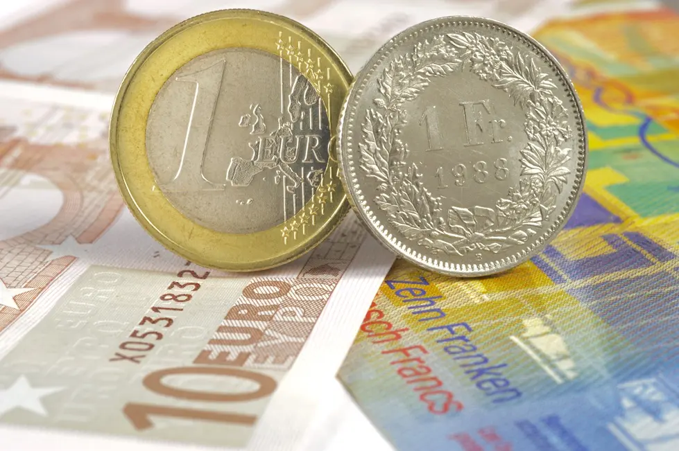 Ιστορική υποχώρηση του ευρώ έναντι του ελβετικού φράγκου
