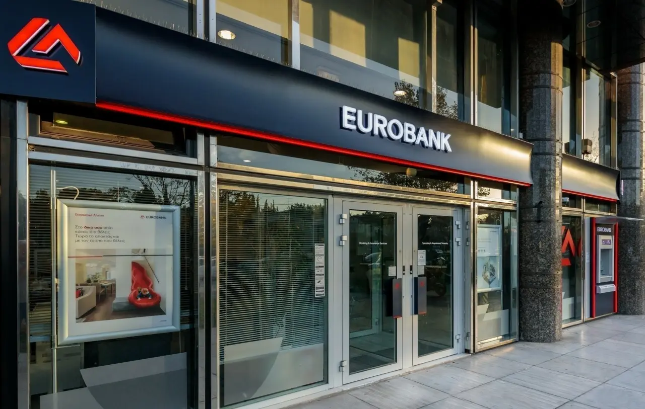 Επενδυτική βαθμίδα από την DBRS στη Eurobank