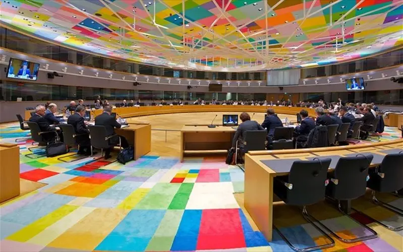 Ιδού τα μέτρα που αποφάσισε το Eurogroup για τον κορωνοϊό