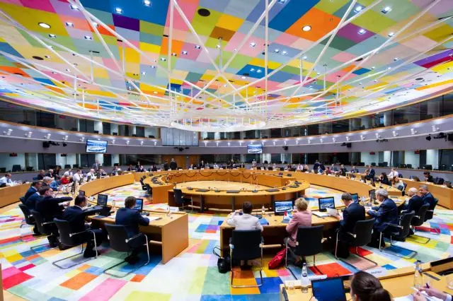 Ευρωπαϊκή οικονομία: Πώς θα μπει «φρένο» στην επιβράδυνση - Οι σκέψεις των Βρυξελλών