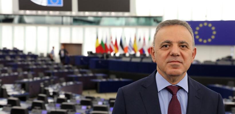 Πώς θα ωφελήσει την Κύπρο η «οικονομική ένεση»;