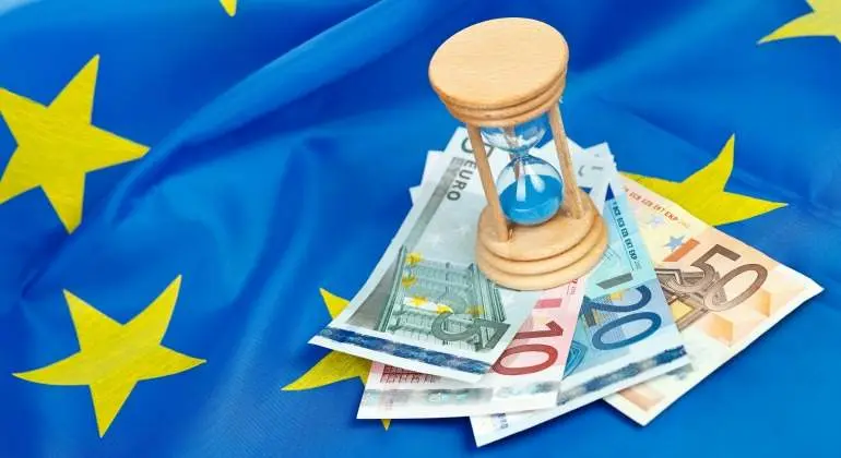 Euronews: Μια νέα πορεία για την Ελλάδα μετά από 8 χρόνια κρίσης