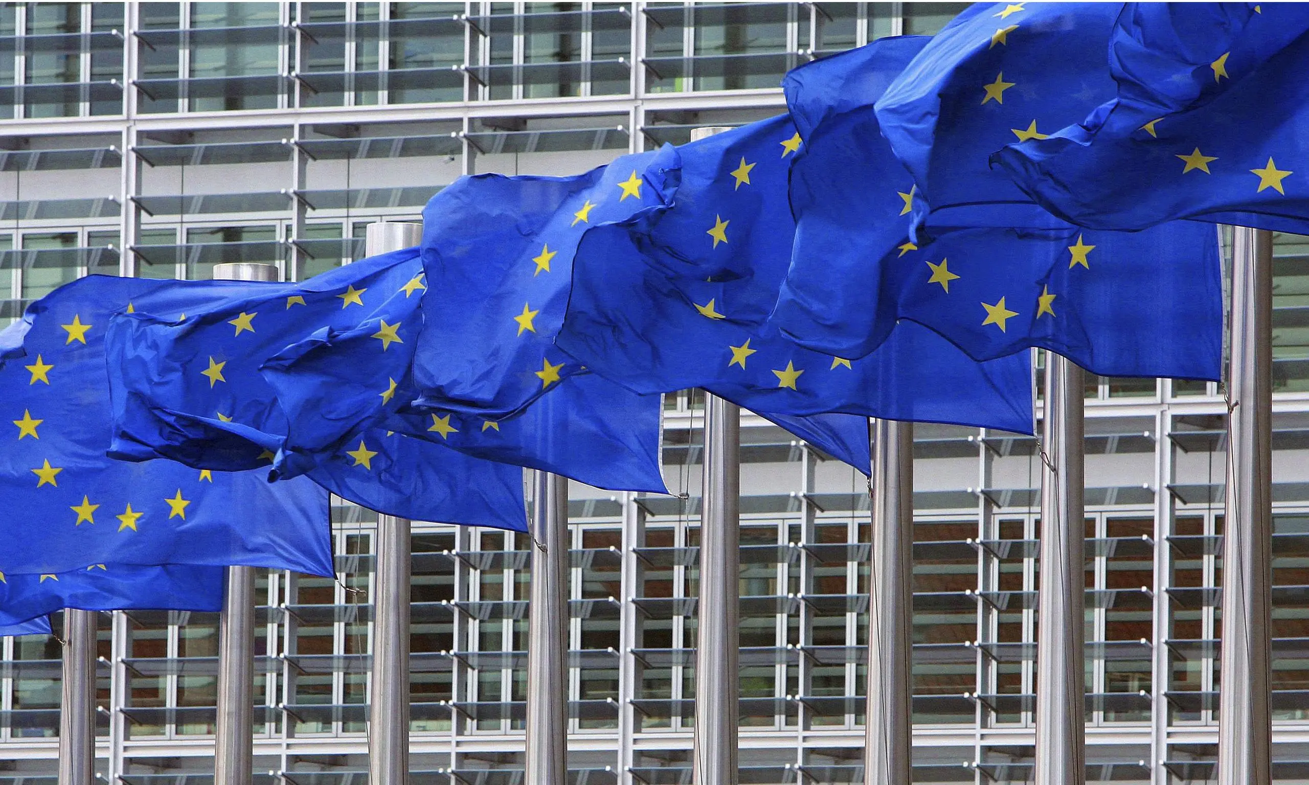 Το σχέδιο της Κομισιόν για στήριξη των ευρωπαϊκών χωρών