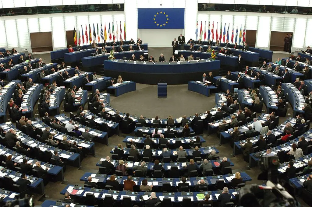 Νέους κανόνες για προστασία δανειοληπτών θέσπισε το Ευρωπαϊκό Κοινοβούλιο