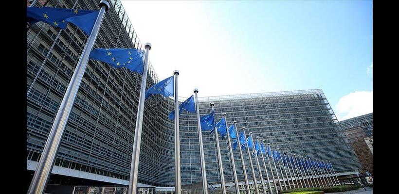 Η ΕΕ σε κρίσιμο σταυροδρόμι