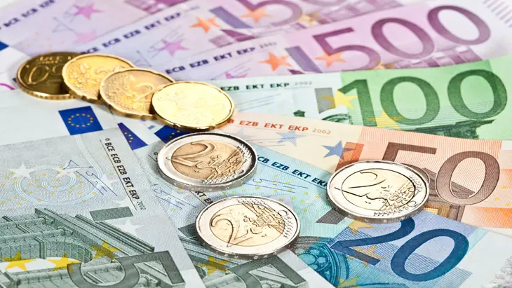 Σε ιστορικά ύψη η στήριξη των Κυπρίων στο Ευρώ