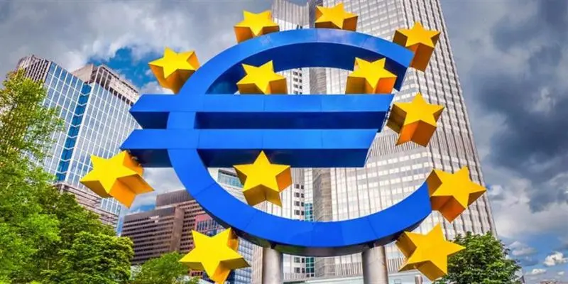 Χαμόγελα στην Ευρωζώνη: Εκτός ύφεσης το α' τρίμηνο - Τι σημαίνει για επιτόκια