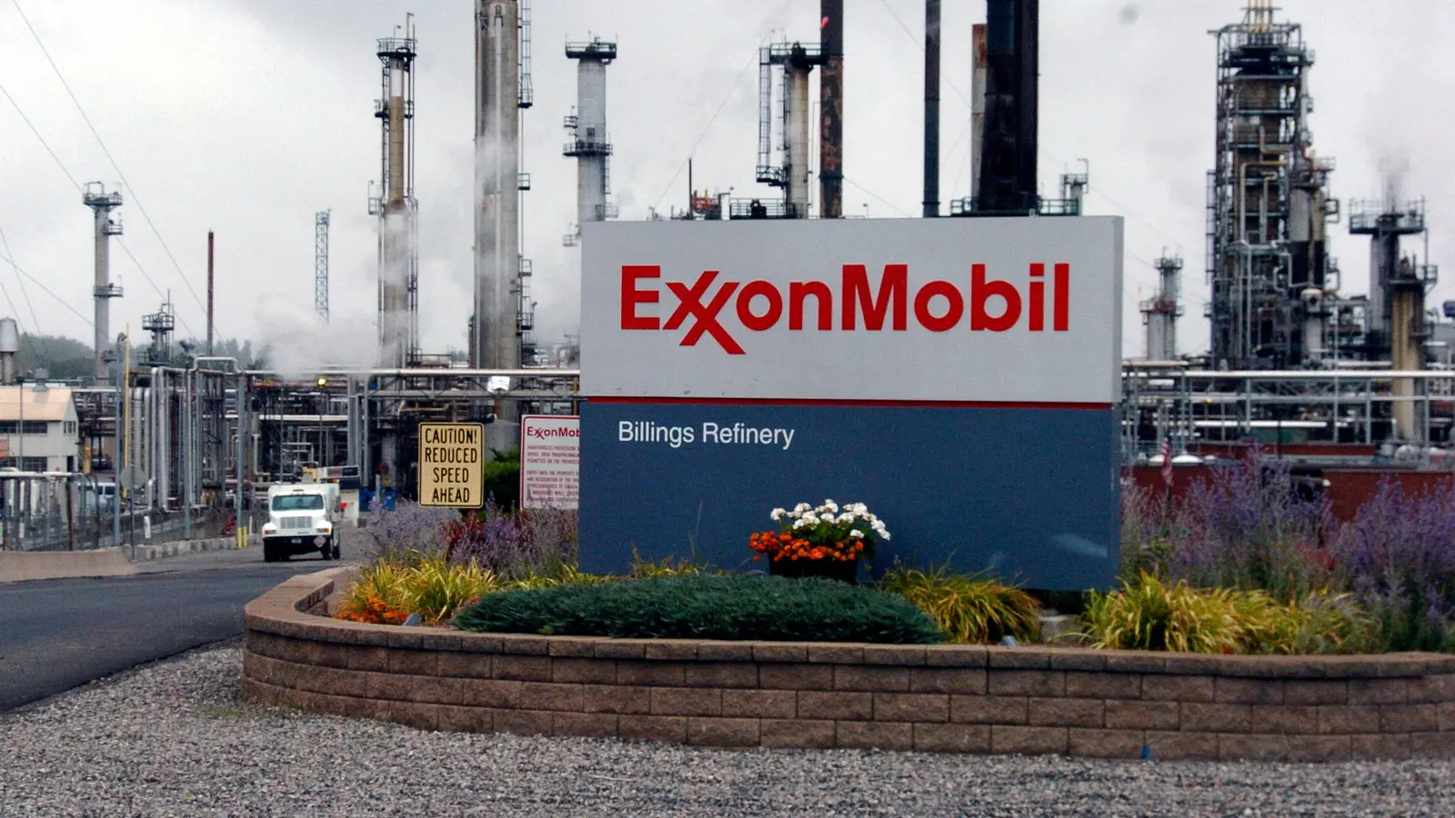 Πτώση κερδών για την ExxonMobil το β' τρίμηνο του 2023