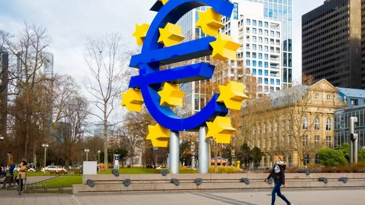 Υπέρ της ευρωζώνης η μείωση ανταγωνιστικότητας της Γερμανίας