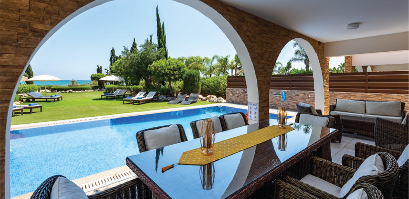 EZORIA: Η φιλοξενία αλλιώς - Ποιοτική Διαμονή και Επαγγελματική Διαχείριση Τουριστικών Κατοικιών στην Κύπρο