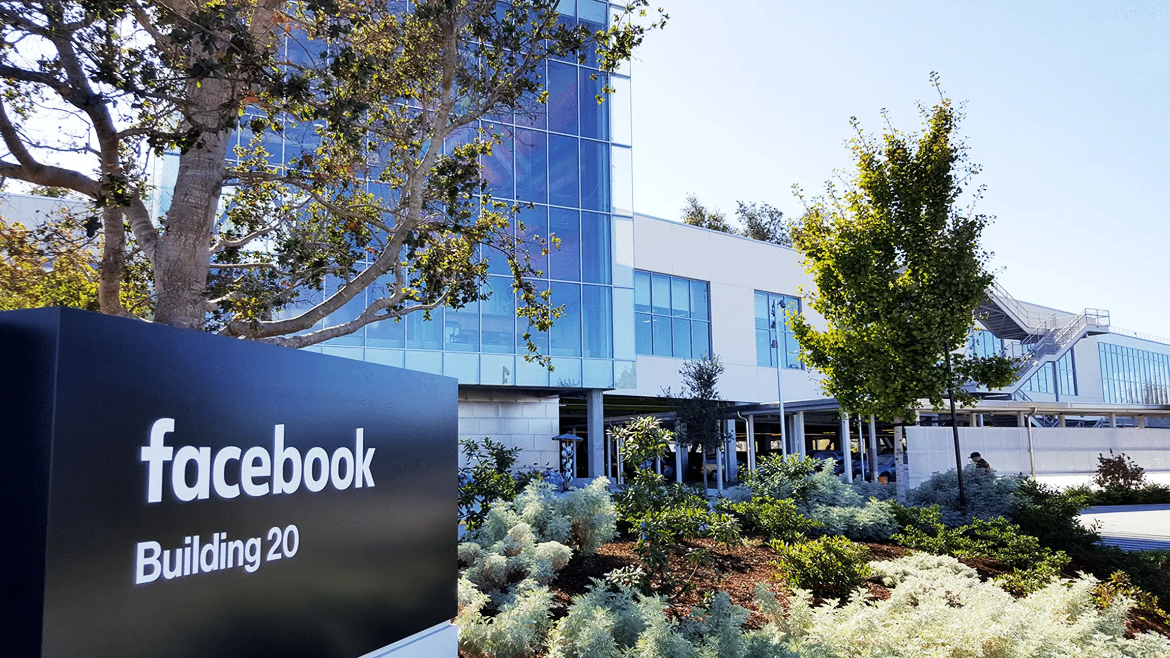 Facebook: Αύξηση κερδών και εσόδων