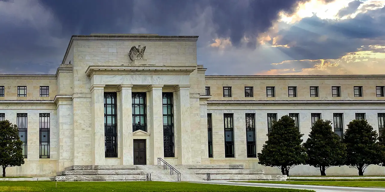 Πόσο θα αυξήσει τα επιτόκια η Fed - Αντίστροφη μέτρηση για τις ανακοινώσεις