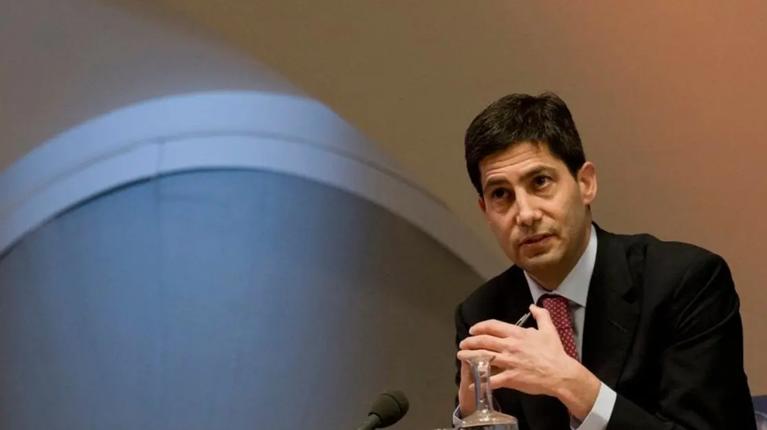 Ο Τραμπ απεφάνθη για τη Fed - Τρία συμπεράσματα για την επιλογή του Κέβιν Γουόρς