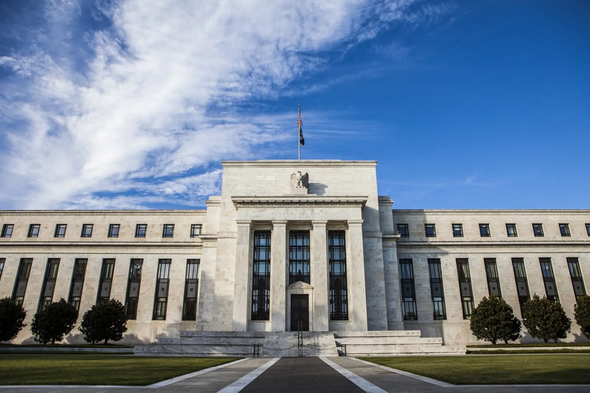 Fed: Εσωτερική σύγκρουση πριν τη συνεδρίαση Δεκεμβρίου - Πληθωρισμός ή ανάπτυξη στο επίκεντρο