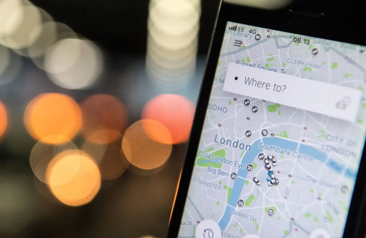 Η Uber απολύει 400 υπαλλήλους εξαιτίας 