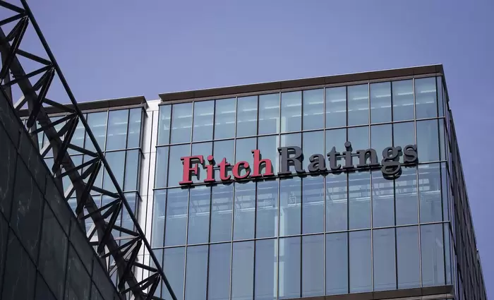 Fitch: Αναβάθμιση της ελληνικής οικονομίας σε «ΒΒΒ» με σταθερές προοπτικές