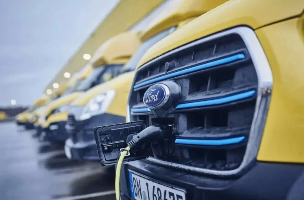 Η Ford κλείνει deal στην Τουρκία για την παραγωγή μπαταριών αυτοκινήτων
