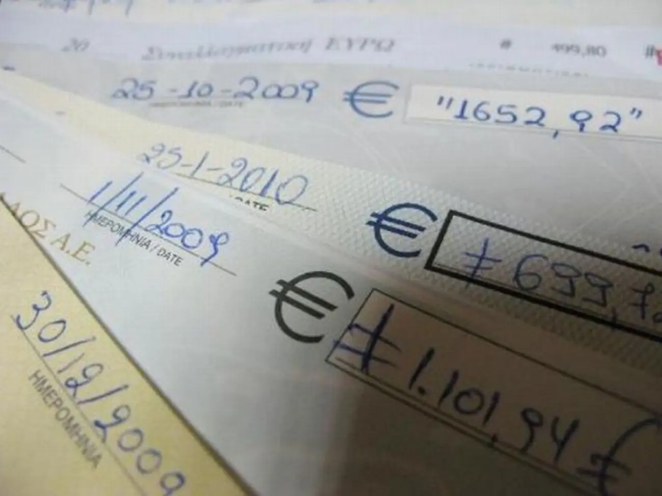 Σε έξαρση οι ακάλυπτες επιταγές τον Αύγουστο