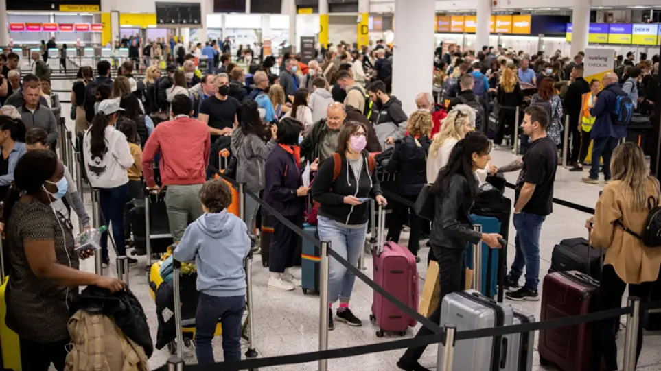 Ετοιμάζουν εκατοντάδες ακυρώσεις πτήσεων