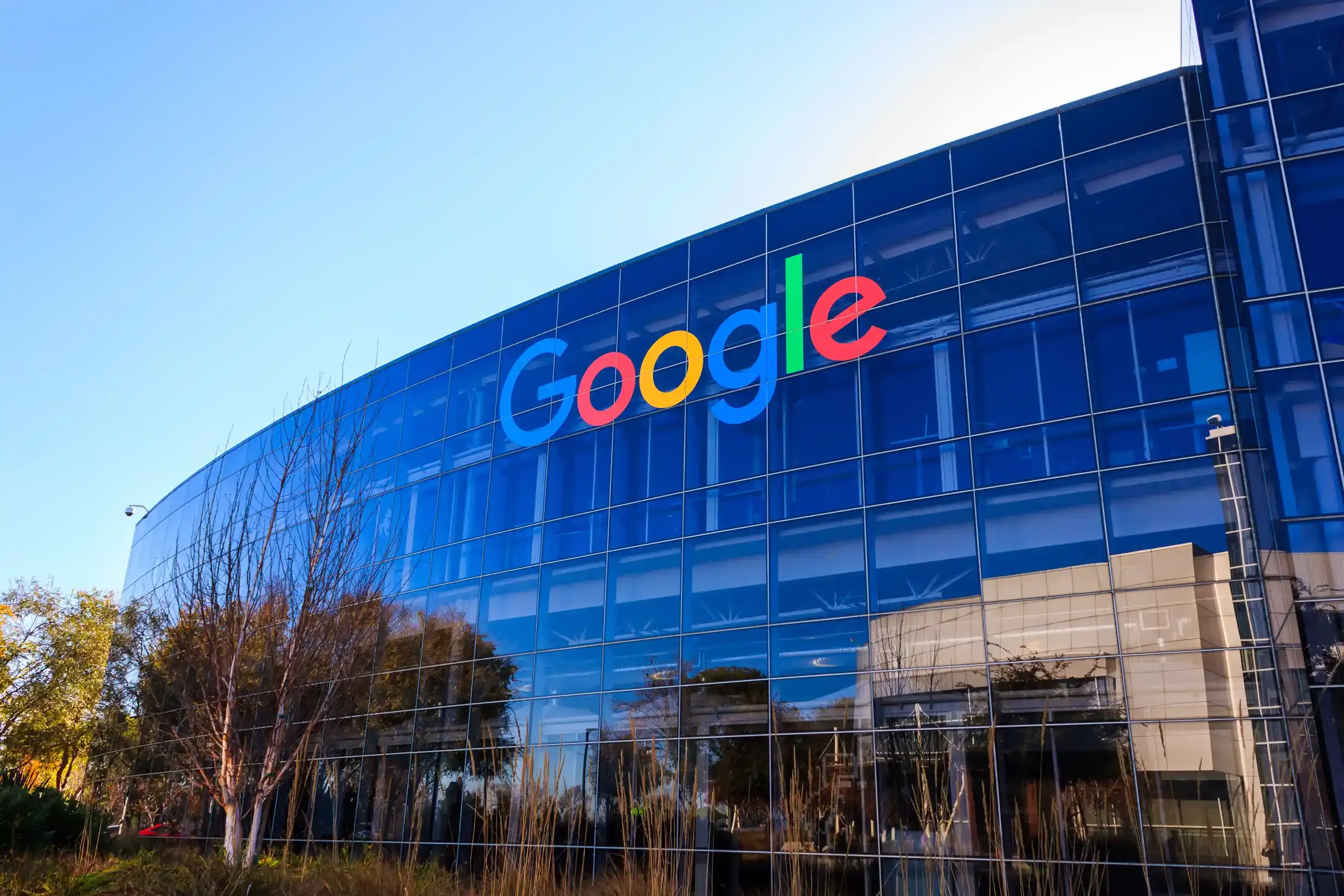 Η Google αντιμέτωπη με κοινό μέτωπο FTC - Υπουργείου Δικαιοσύνης στις ΗΠΑ