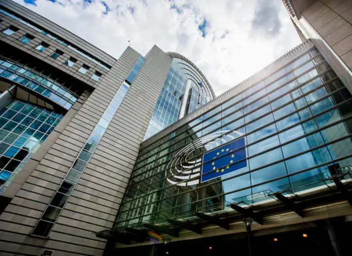 Έκλεψαν υπολογιστές και tablets ευρωβουλευτών εν μέσω καραντίνας