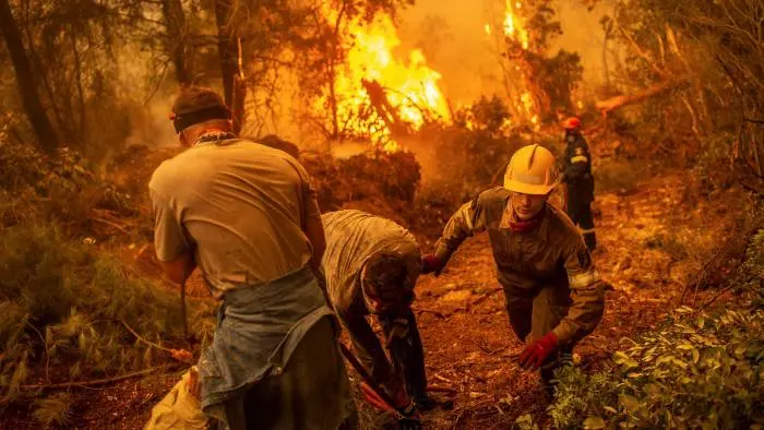 Η κλιματική κρίση φέρνει κράτη στα πρόθυρα της χρεοκοπίας