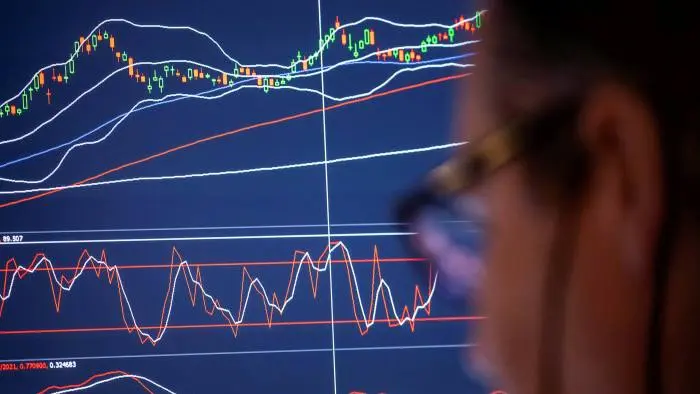 FT: Πού αναζητούν τώρα ευκαιρίες οι μεγάλοι asset managers