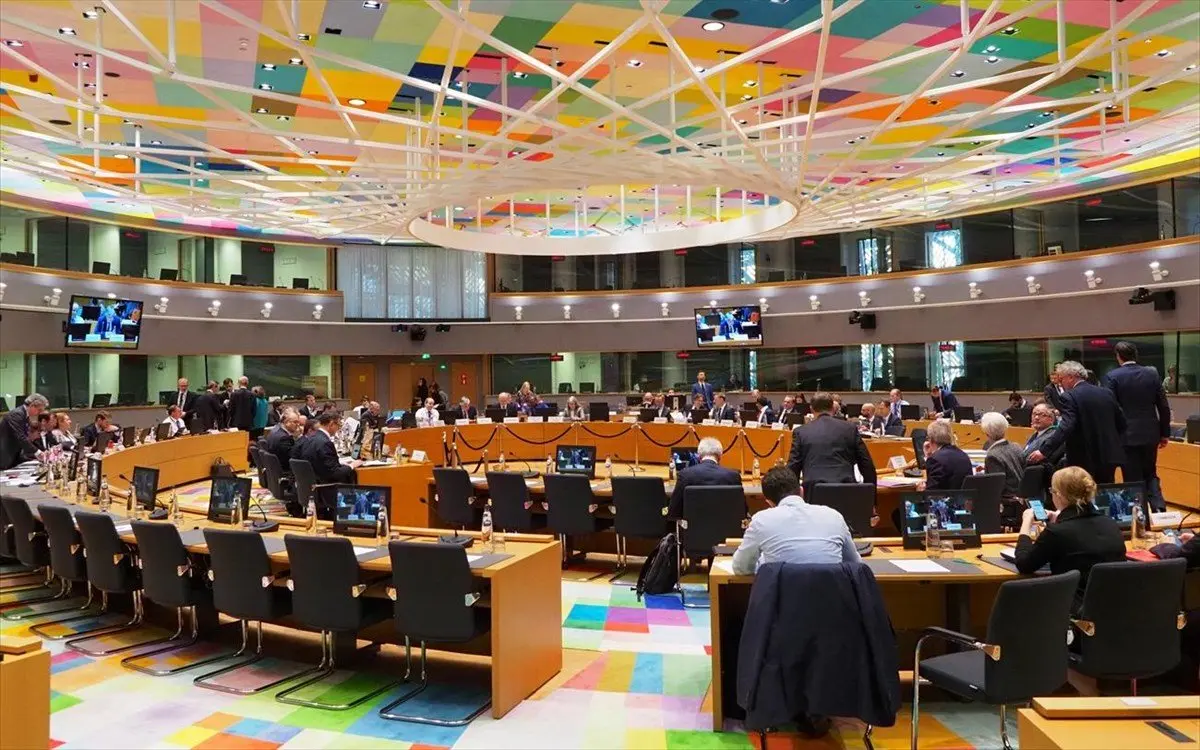 Οι αυξήσεις των τιμών στο επίκεντρο του Eurogroup - Σκληρό παζάρι στο Ecofin