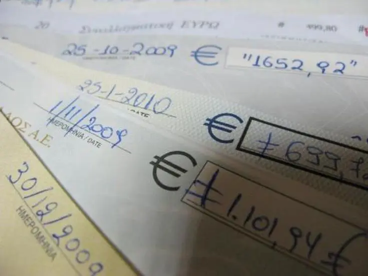 Σε ιστορικό χαμηλό η αξία των ακάλυπτων επιταγών το 2019