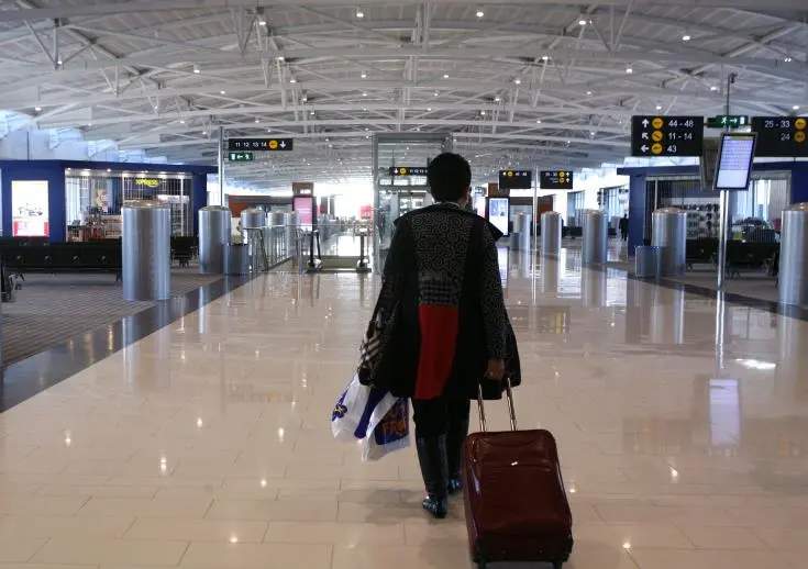 Ετήσια μείωση 2,5% στα έσοδα από τουρισμό για το επτάμηνο