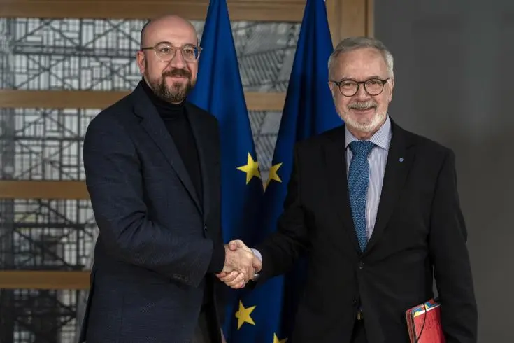 500εκ. ευρώ για το πρόγραμμα COVAX ενέκρινε η Κομισιόν