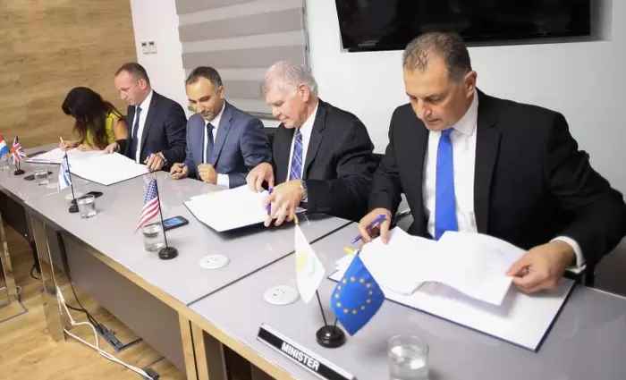 Έπεσαν οι υπογραφές για την εκμετάλλευση του κοιτάσματος 