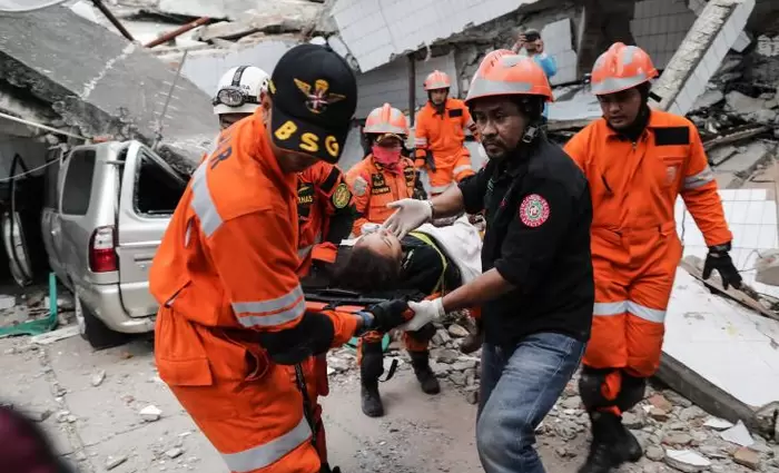 Βοήθεια ύψους 1,5 δισ. ευρώ στέλνει στην Ινδονησία η Κομισιόν