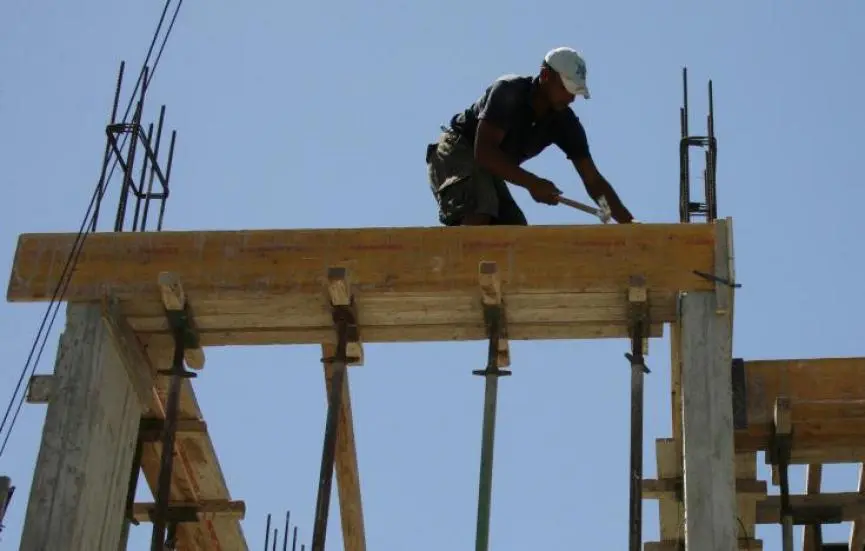 Αυξήθηκαν κατά 21,2% οι άδειες οικοδομής το 2021