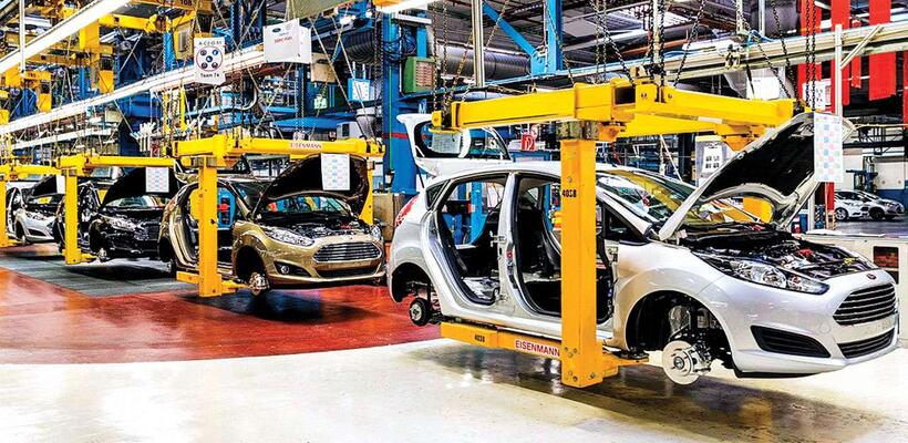FT: Συρρικνώνεται η παγκόσμια αυτοκινητοβιομηχανία