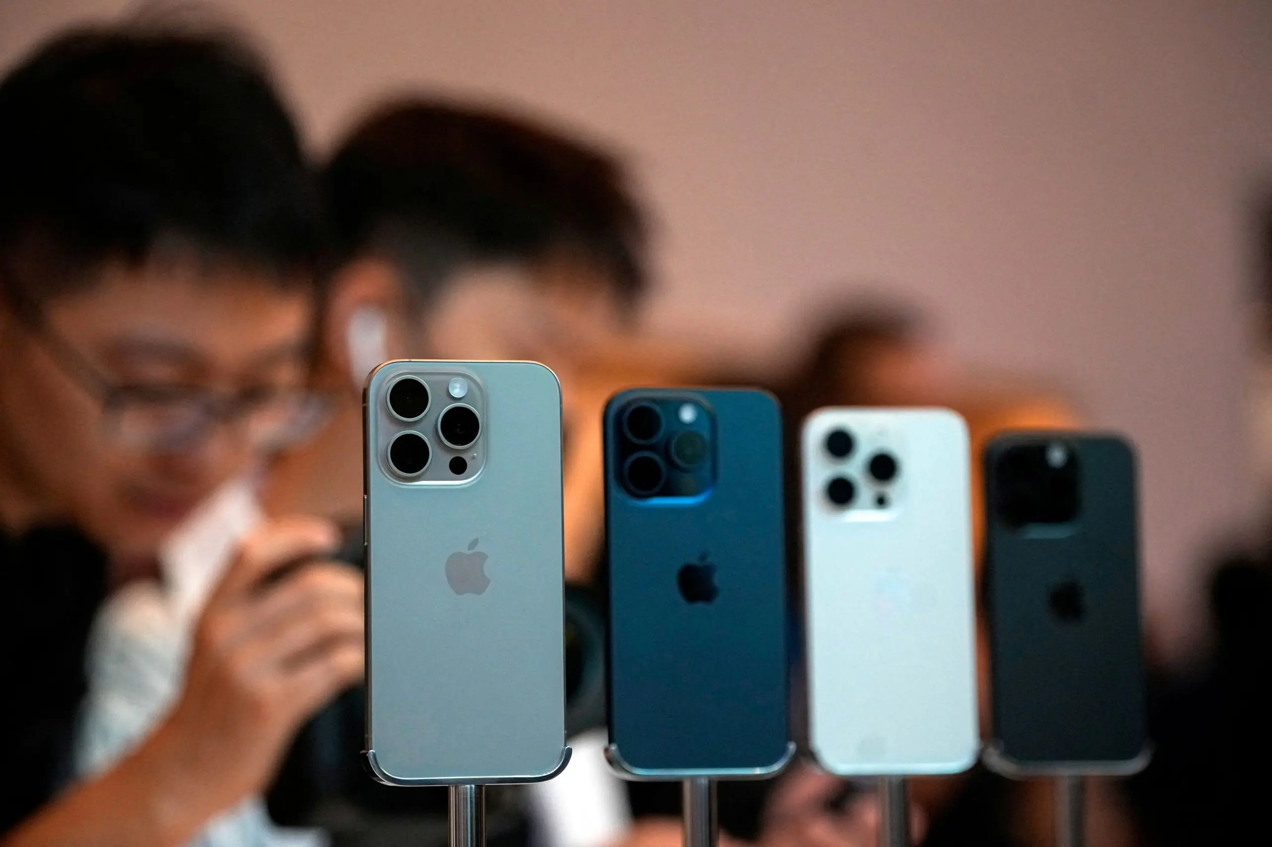 Μείωση πωλήσεων iPhone - Το χειρότερο τρίμηνο για την Apple από την πανδημία