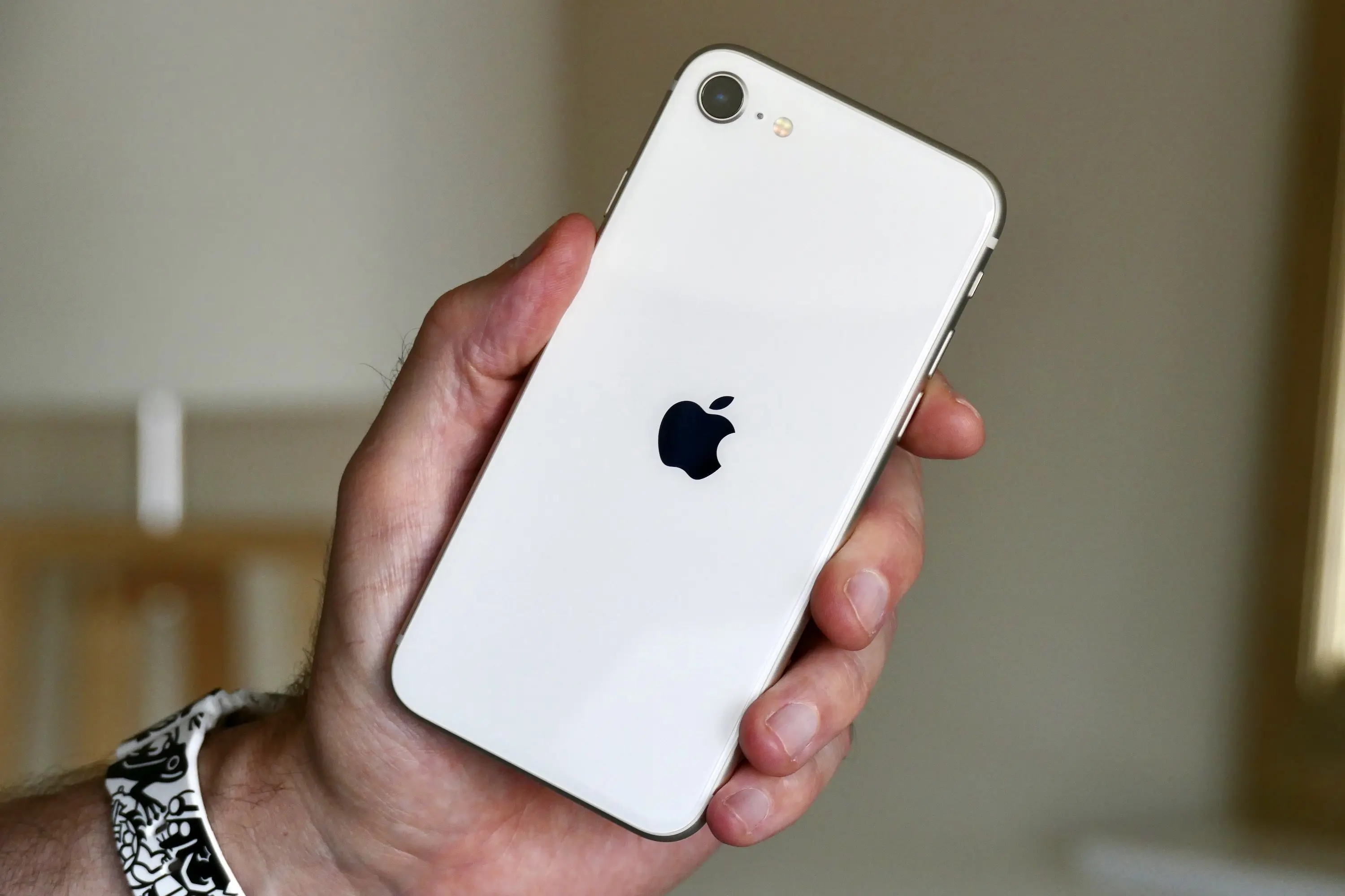 Aπαγόρευση χρήσης iPhones στη Ρωσία - Τι φοβάται το Κρεμλίνο