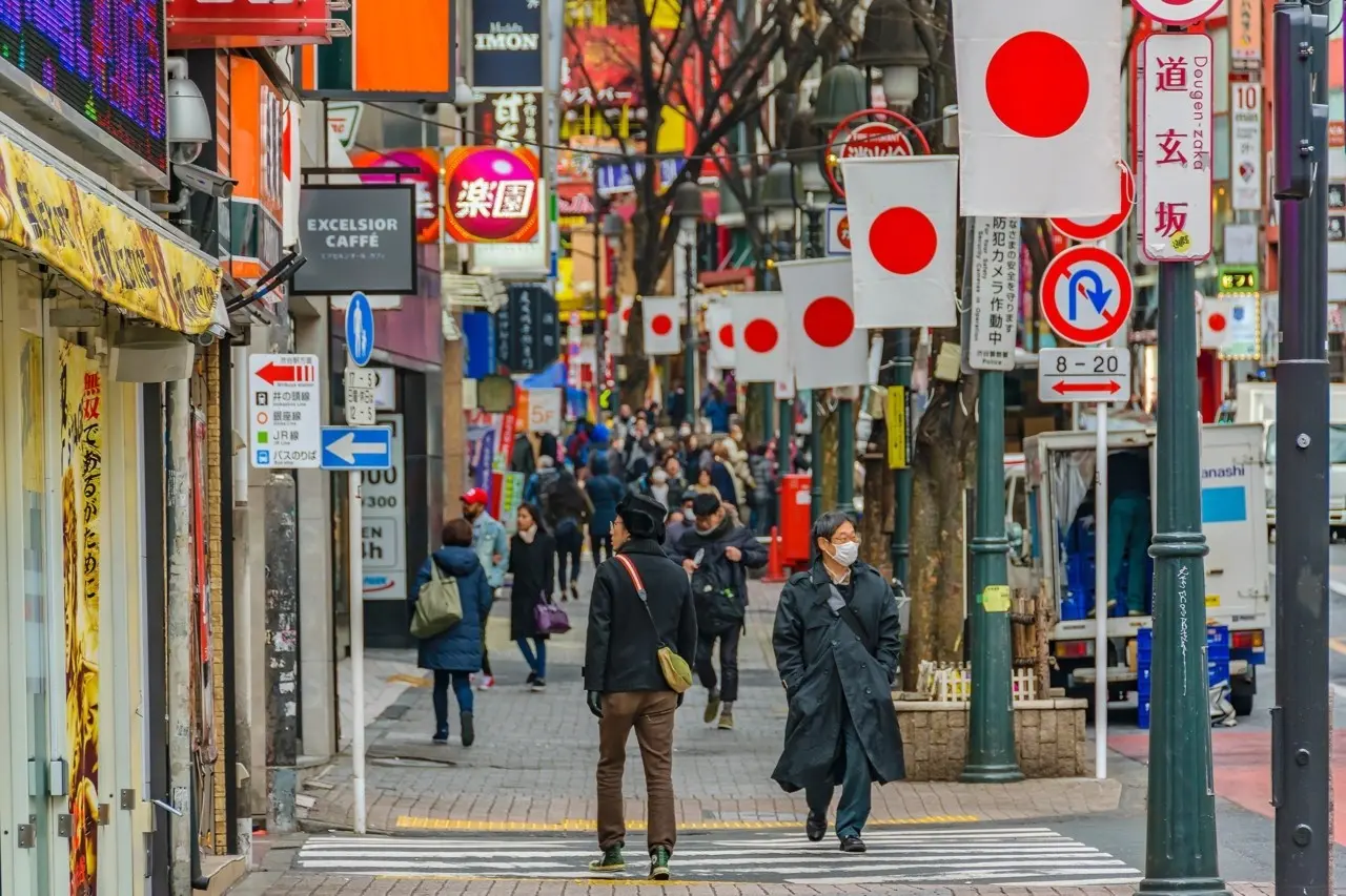 Ιαπωνία: Απέφυγε στο παρά πέντε την τεχνική ύφεση με οριακή ανάπτυξη 0,1%