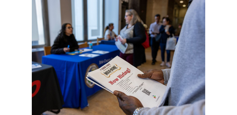ΗΠΑ: Σε χαμηλό 4ετίας οι αιτήσεις για επίδομα ανεργίας