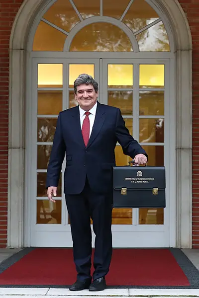 Εσκρίβα (ΕΚΤ): Πολύ πιθανή μείωση των επιτοκίων