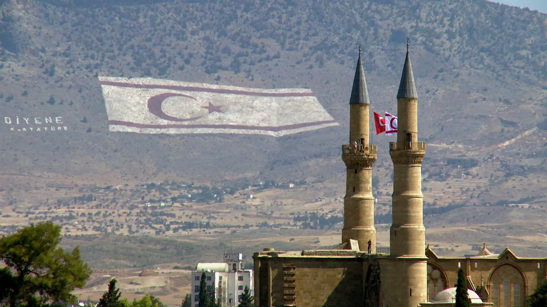 Στα 865 εκ. δολάρια τα έσοδα του ψευδοκράτους από τον τουρισμό πέρσι